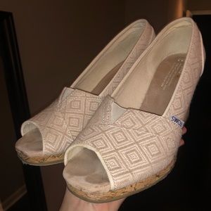 Toms wedges